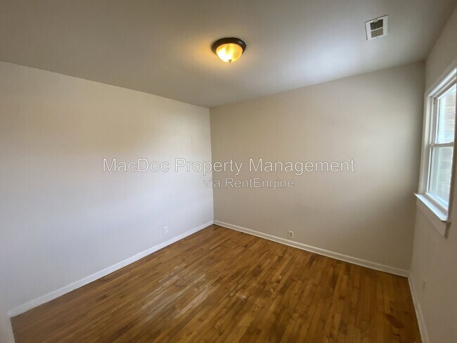 Building Photo - 311 McKinney St