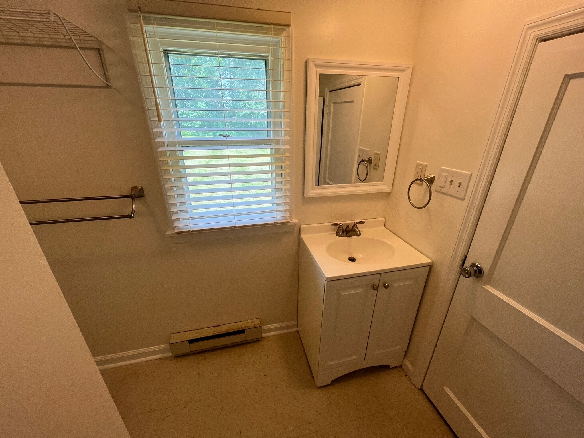Bathroom - 328 Tyrone St