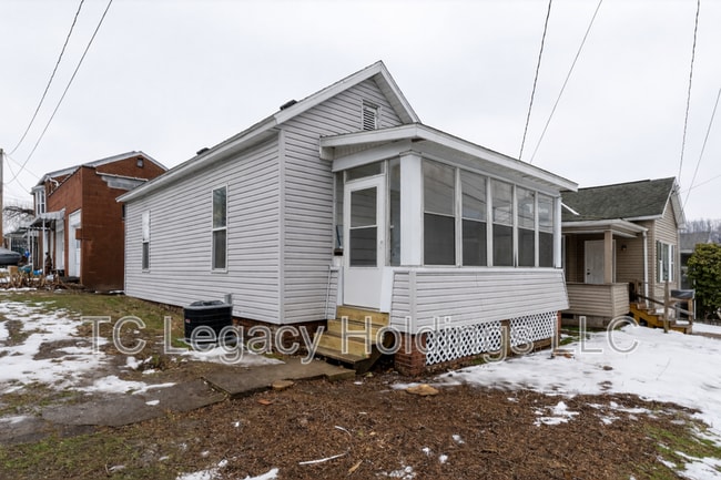 Building Photo - 2201 Gould Ave