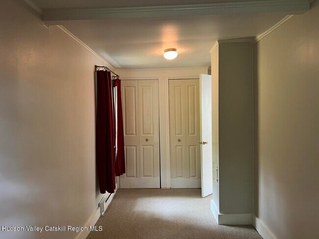 Building Photo - 7 Pohndorf Dr