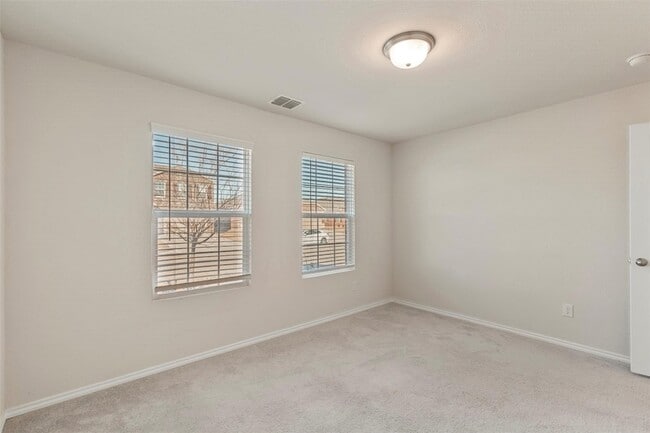 Building Photo - 10121 Wyseby Rd