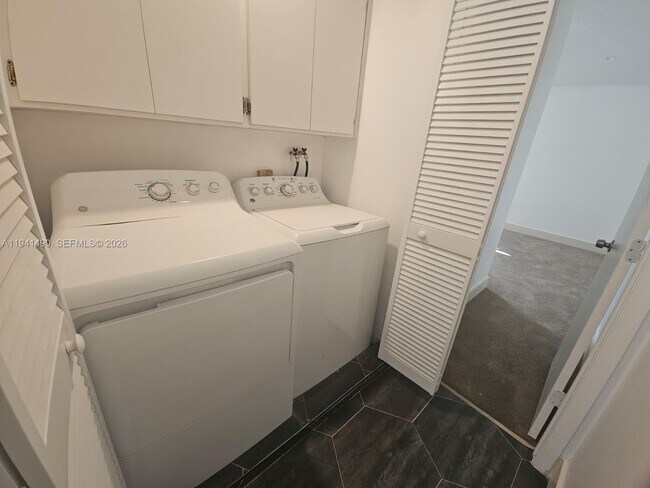 Building Photo - 11696 NW 20th Dr