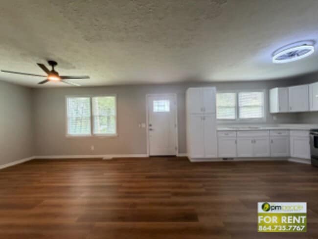 Building Photo - 119 Welborn Cir