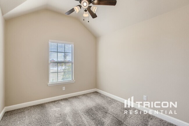 Building Photo - 172 Landsdale Cir