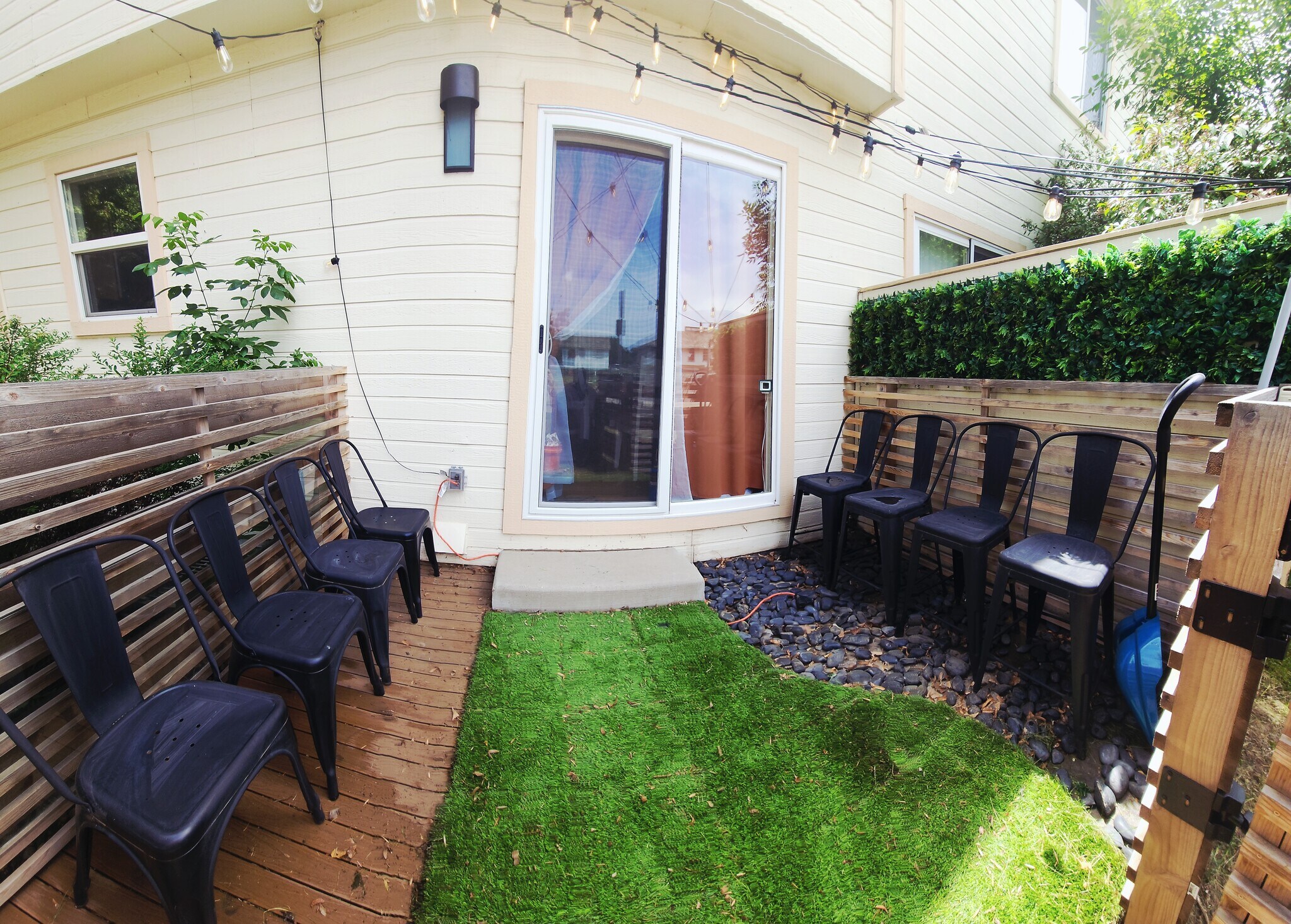 Private Patio - 976 Monroe Ave