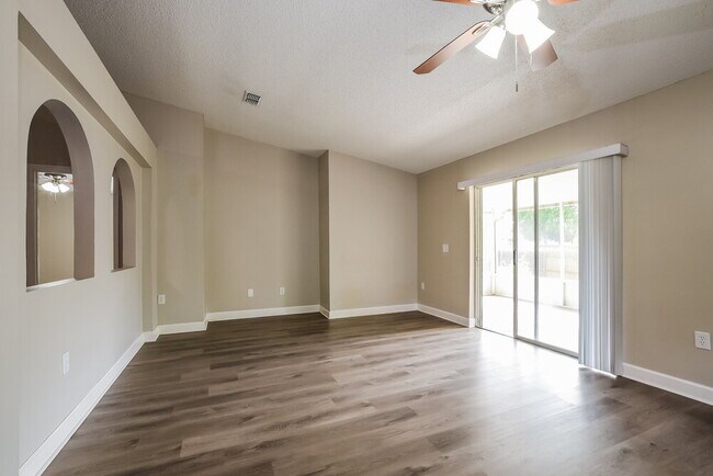 Building Photo - 324 Wekiva Chase Blvd