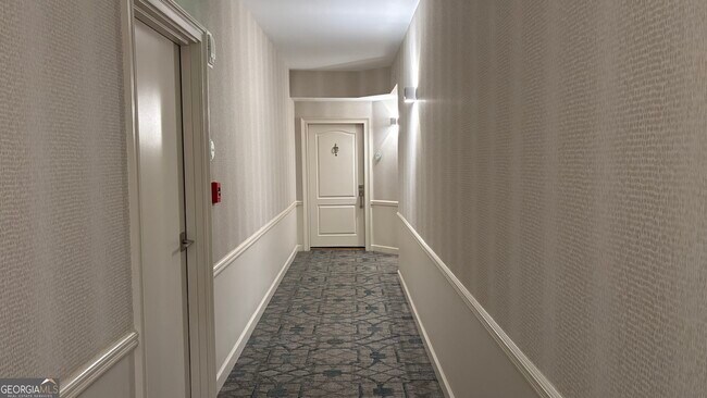 Building Photo - 3475 Oak Valley Rd NE