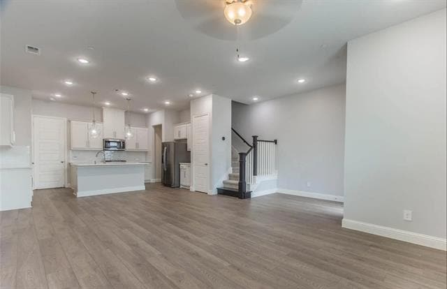 Building Photo - 12927 Couture Dr