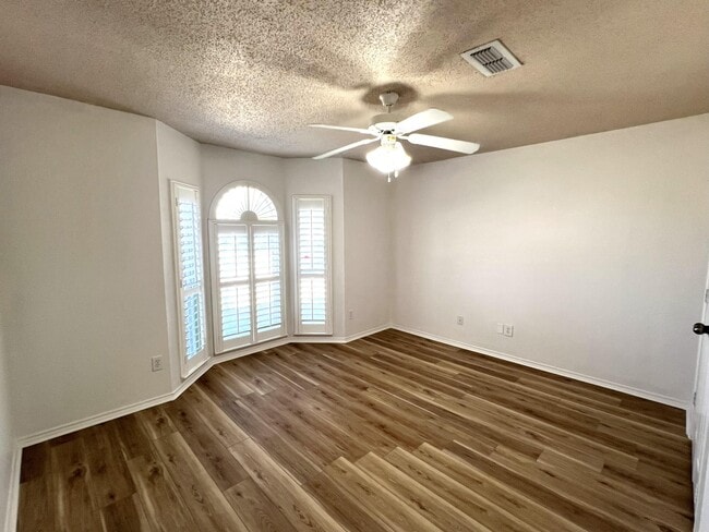 Building Photo - 1707 76th St