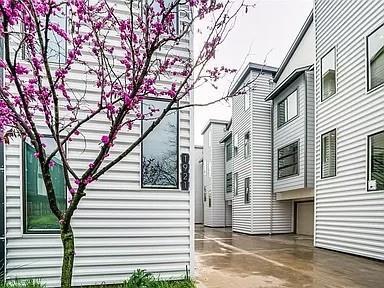 Building Photo - 1925 California Dr