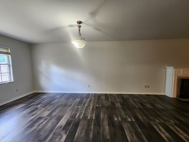 Building Photo - 2224 NW 49th St