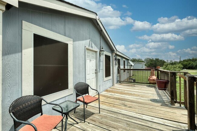 Building Photo - 132 Co Rd 247