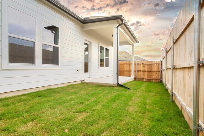 Building Photo - 17506 El Hidalgo Dr