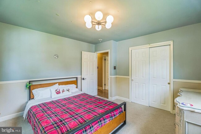 Building Photo - 76 S Forge Manor Dr