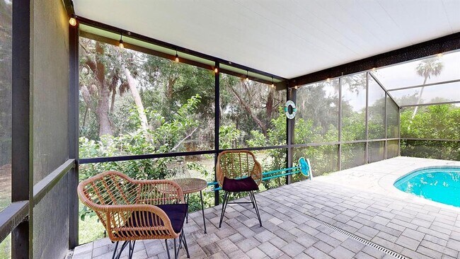 Building Photo - 11805 W Fisherman Ln