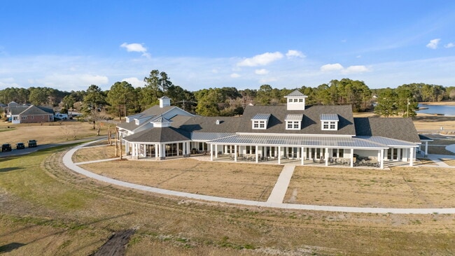 Building Photo - 6115 Gondolier Dr