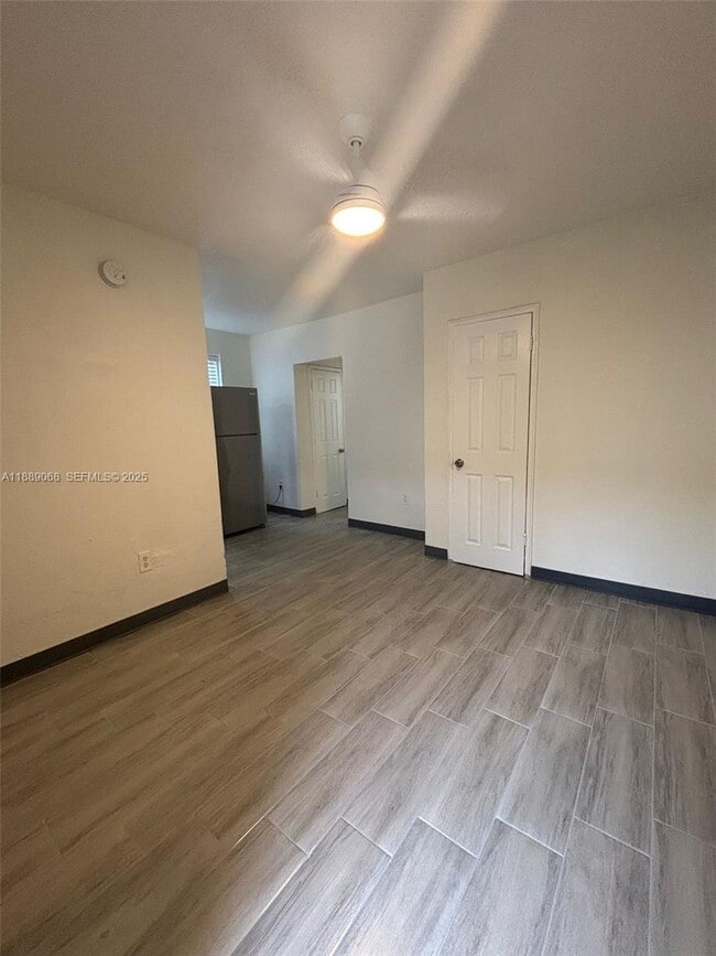 Building Photo - 708 NW 4th Ave