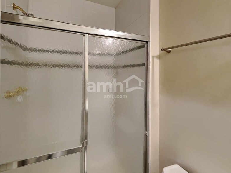 Building Photo - 508 Silver Maple Ln