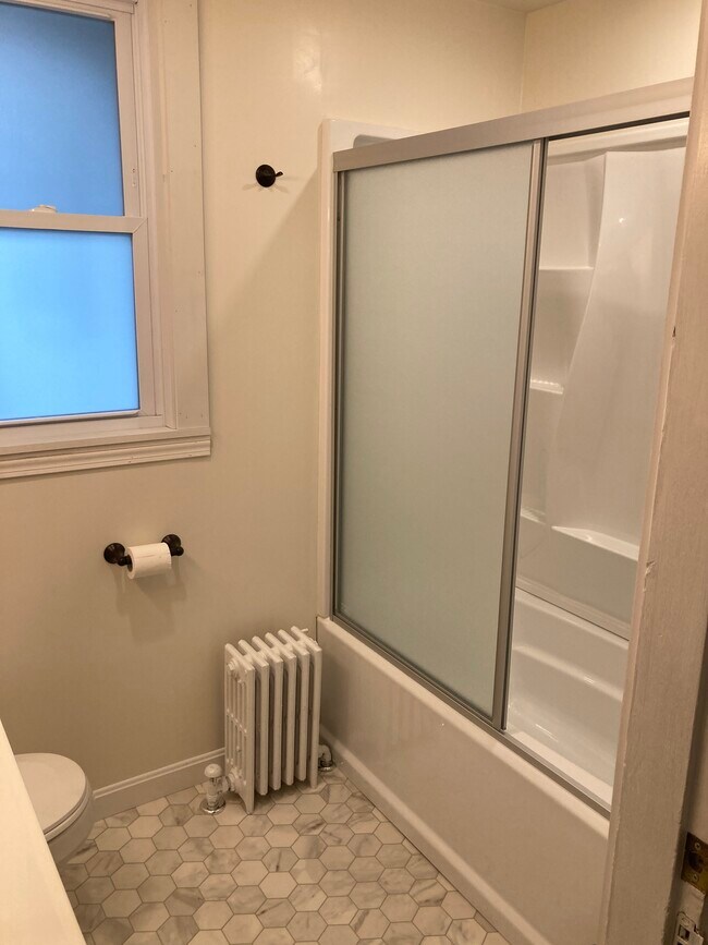 Building Photo - 50 State St