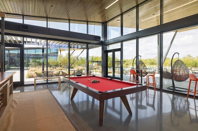 Building Photo - 7607 Eckington St