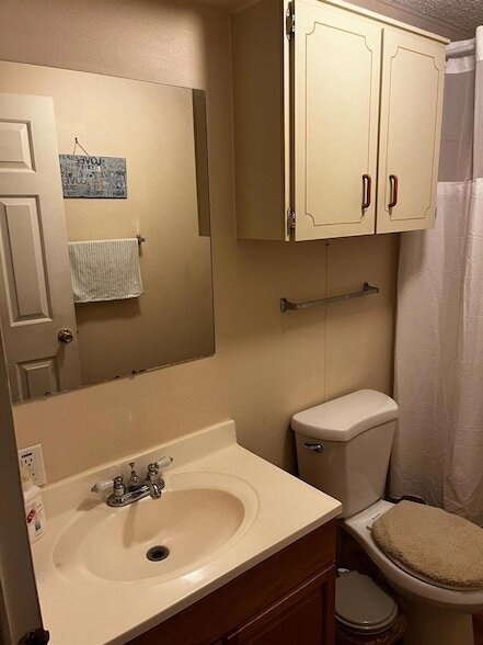 Building Photo - 10 SE Hermosa Ln