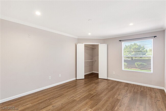 Building Photo - 8101 W Flamingo Rd