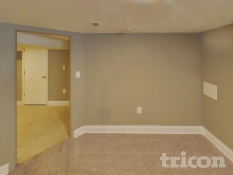 Building Photo - 3017 Lavender Ave