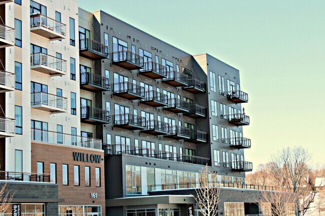 Building Photo - RiverHeath Willow