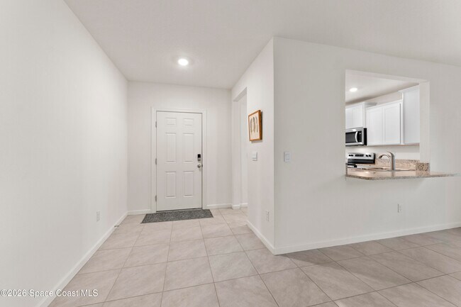 Building Photo - 7349 Tourmaline Dr