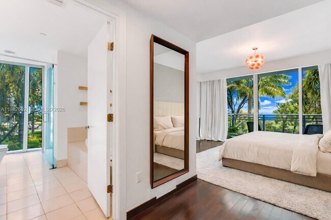 Building Photo - 2950 NE 188th St