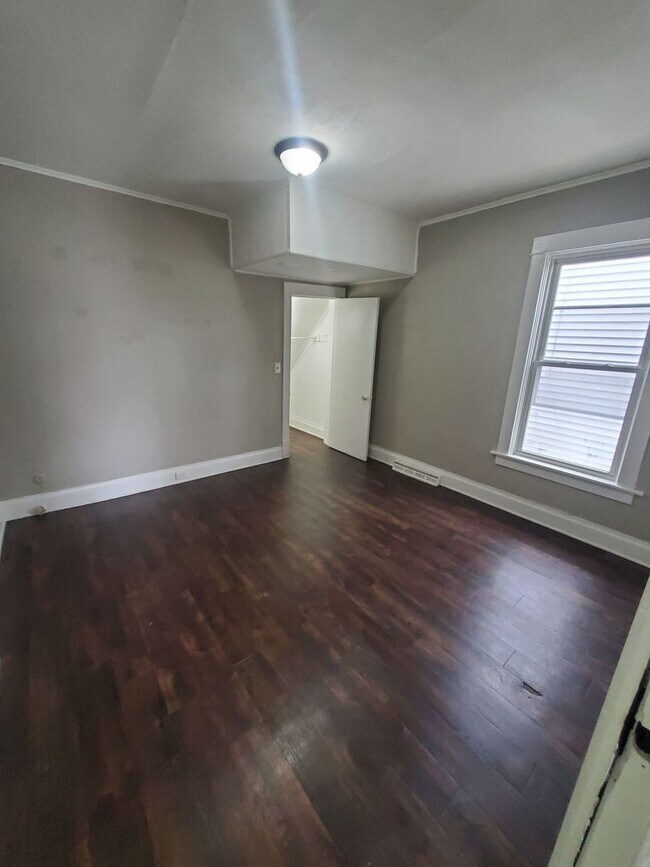 Building Photo - 1613-1615 Taylor Ave. (Duplex)