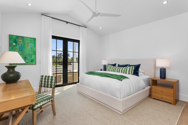 Building Photo - 734 S Ocean Blvd