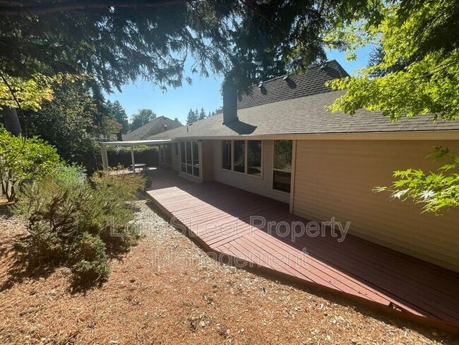 Building Photo - 5510 NW Innisbrook Pl