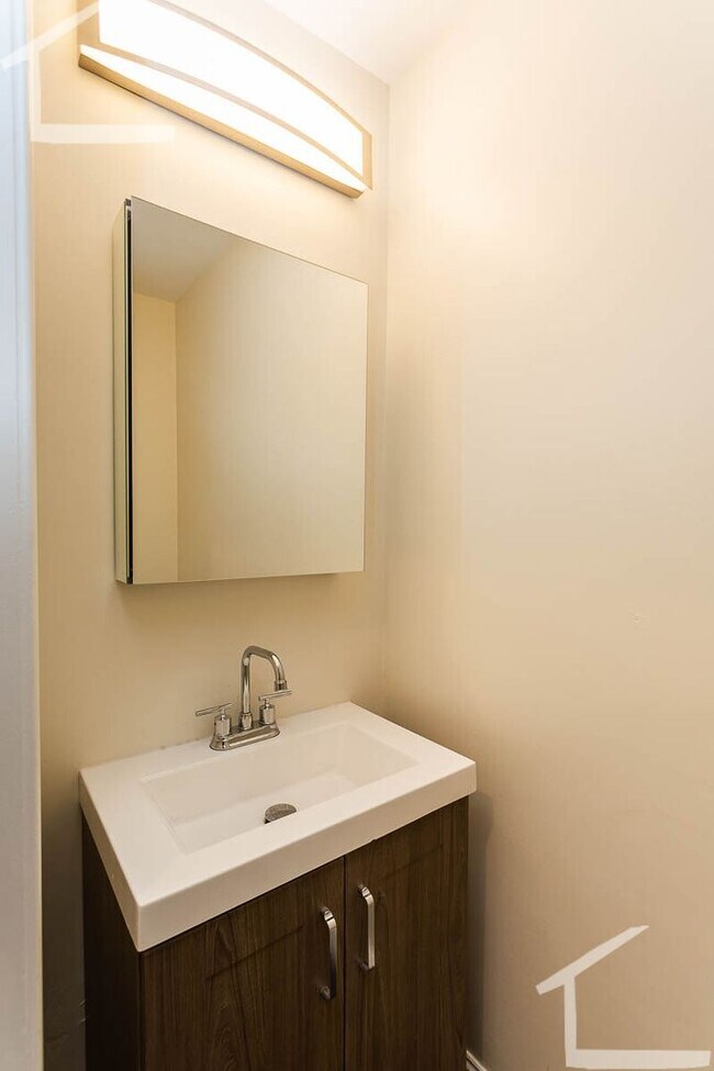 Building Photo - 474 Fulton St