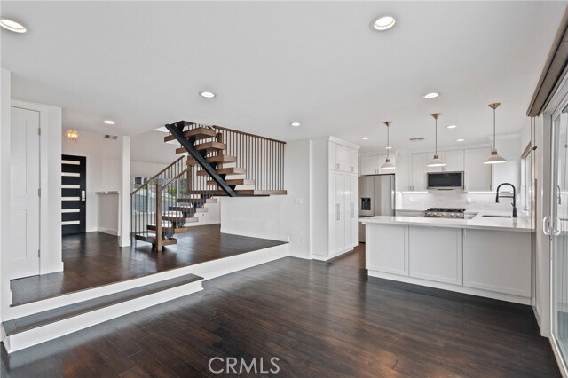 Building Photo - 3404 Hightide Dr