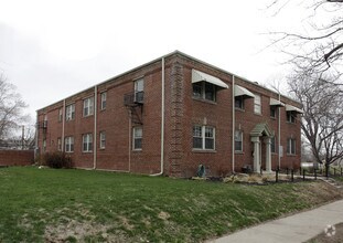 Building Photo - The Montana