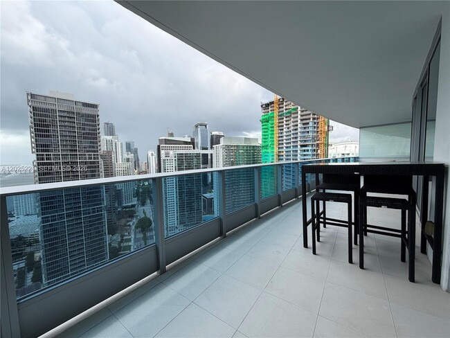 Building Photo - 200 Biscayne Blvd Way