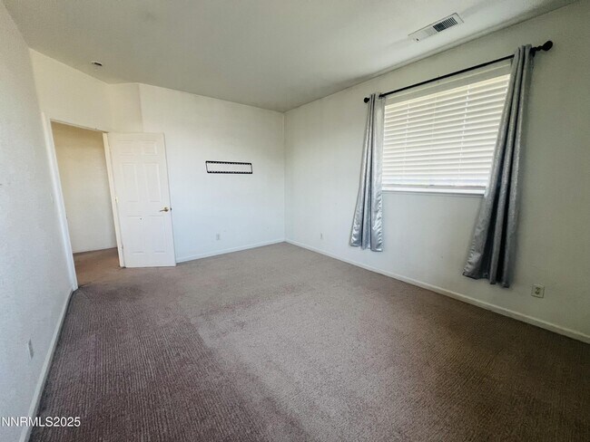 Building Photo - 513 Cypress Point Dr