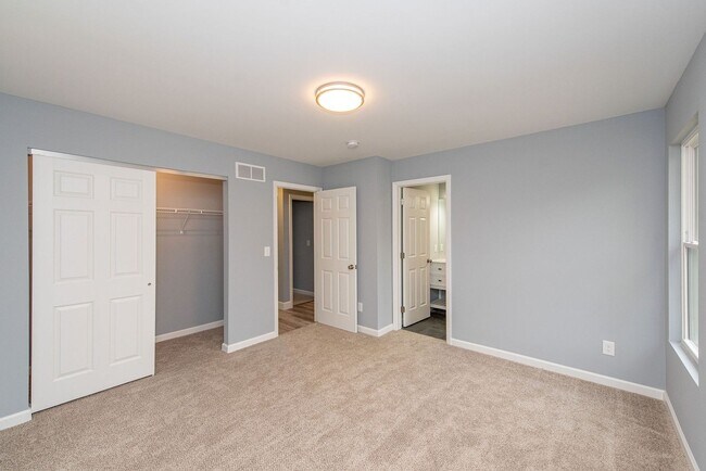 Building Photo - College Hill- New Construction! Stunning 3...