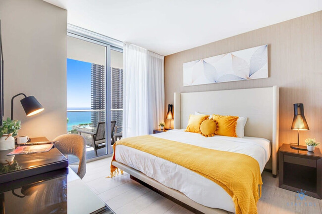 Building Photo - 4010 S Ocean Dr