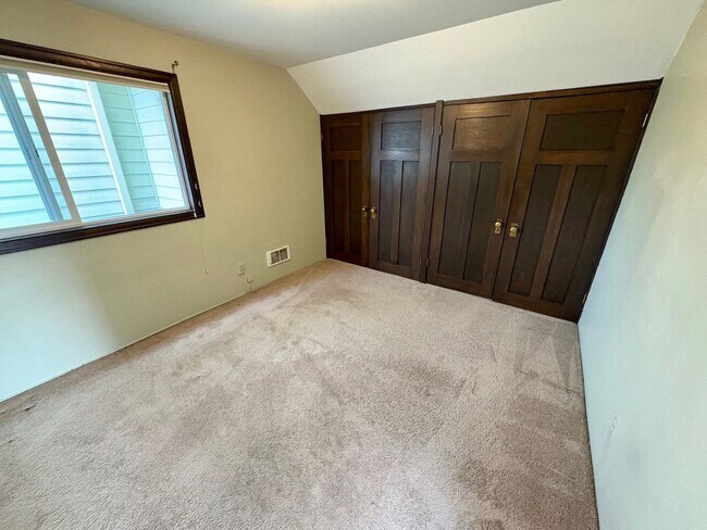 Building Photo - BURGAN DENSMORE