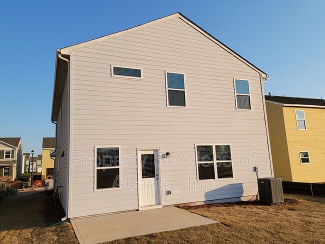 Building Photo - 833 Royal Red Ct