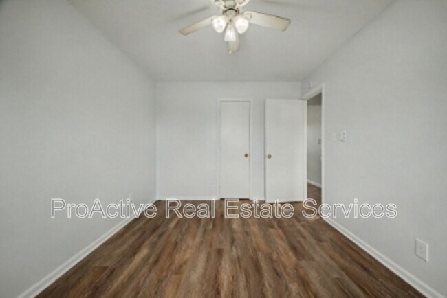 Building Photo - 3805 Pleasant Ave