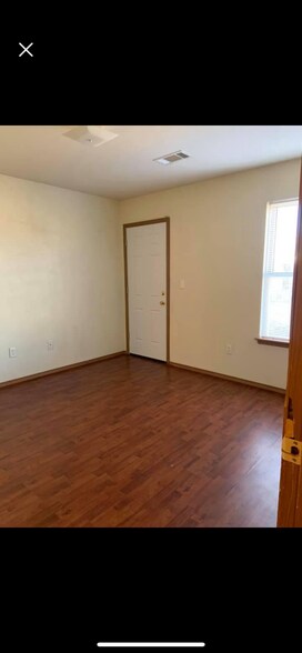 Building Photo - 311 E Marietta Ct