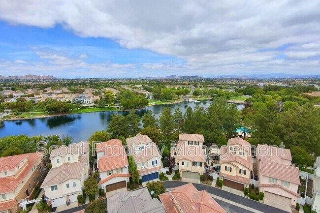 Building Photo - 28814 S Lake Dr