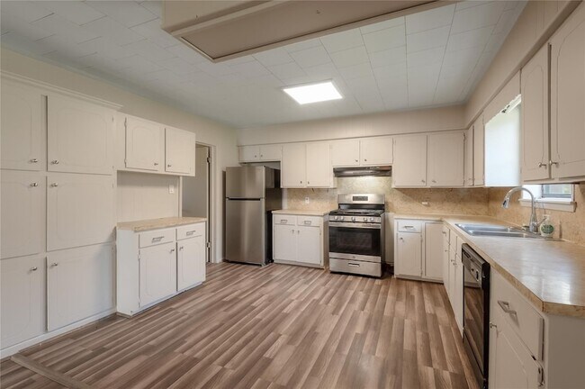Building Photo - 2155 US-287