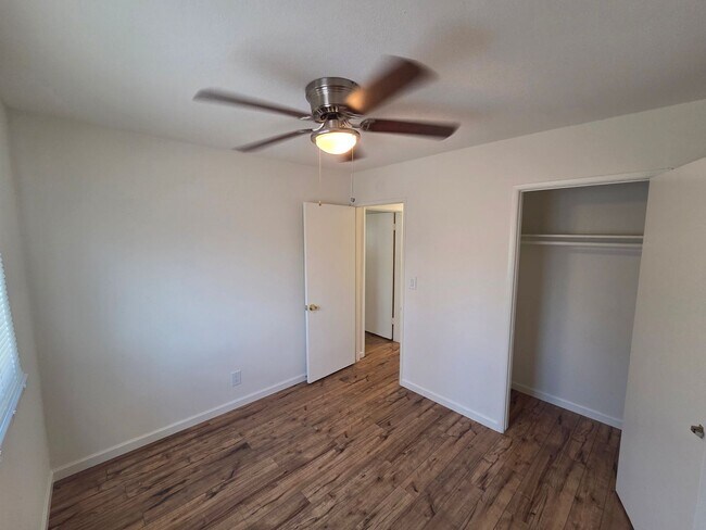 Building Photo - 15303 Fairhope Dr