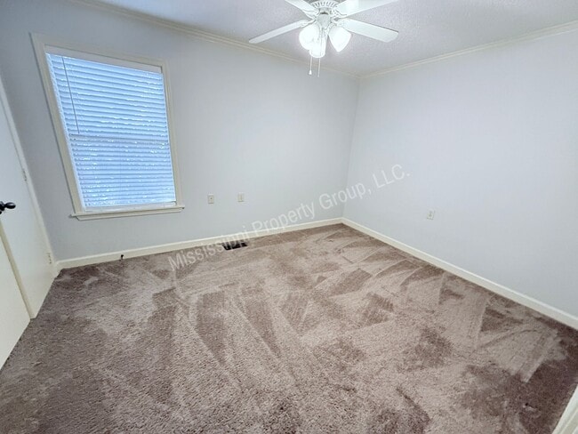 Building Photo - 2BR/2.5BA FOR RENT