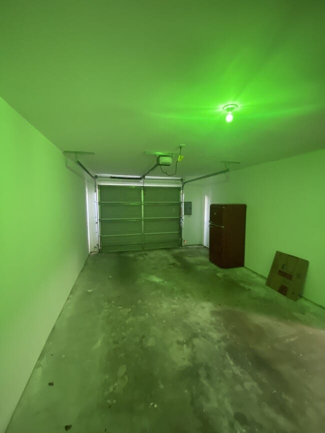 Building Photo - 992 Park Meadow Dr