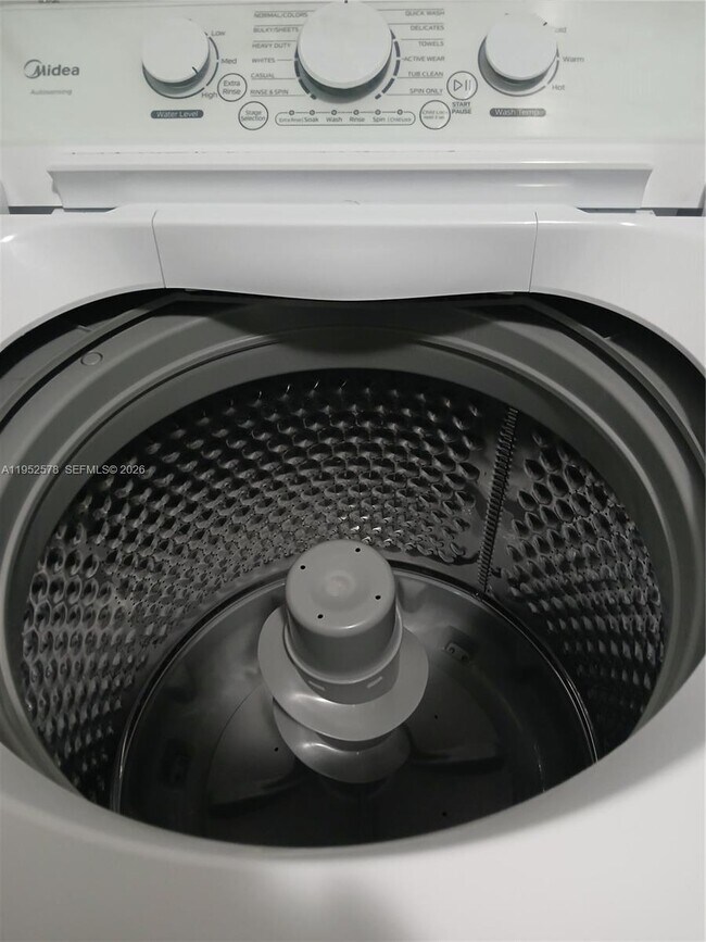 Building Photo - 3618 San Simeon Cir